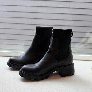 Steve Madden Hutch Boots